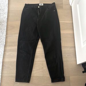 Selling Zara Black Denim Mom Jeans | Size 28